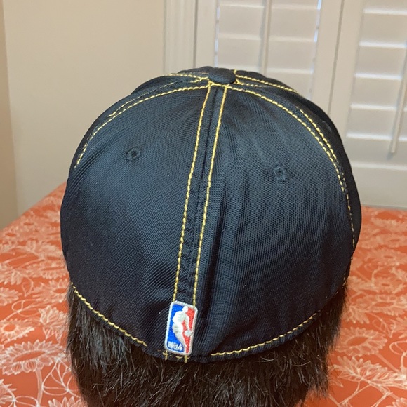 Los Angeles Lakers hats. - Picture 3 of 12